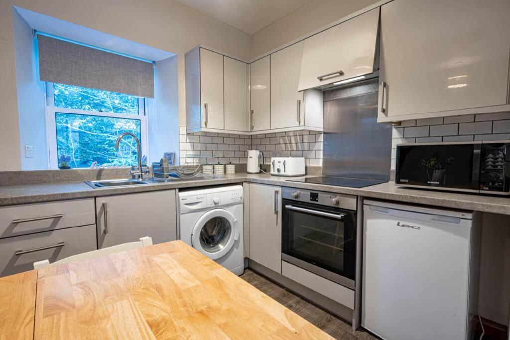 Cozy Newly Renovated Town Centre Apartment Aberfeldy Eksteriør bilde